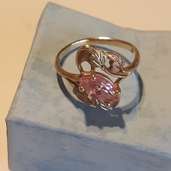 Black Hills Gold 10k Multi-tone Gold Pink Cz Ring - Picture 7 of 7